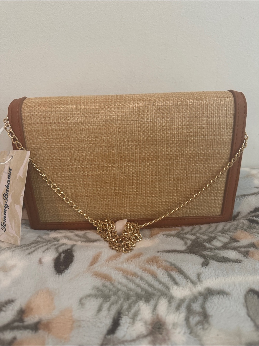 Tommy Bahama Straw Clutch with Brown Trim and Gold Buckle - Picture 3 of 10